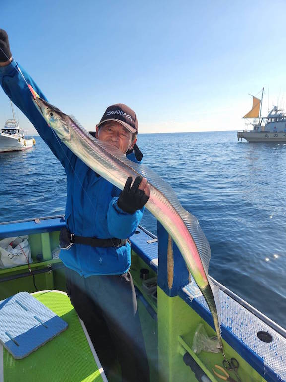 釣船浅八丸 - 湘南・平塚発 フィッシングエンターテイメント