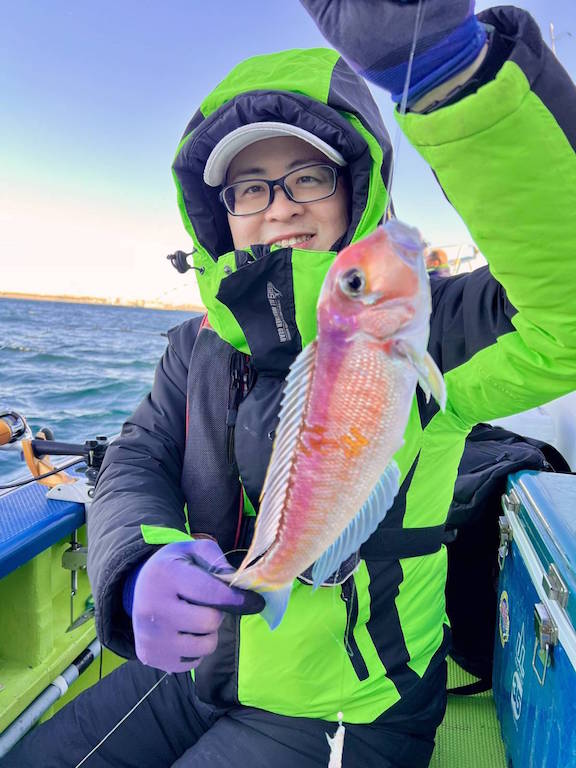 釣船浅八丸 - 湘南・平塚発 フィッシングエンターテイメント