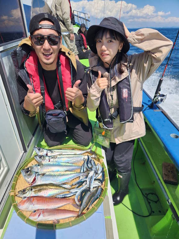 釣船浅八丸 - 湘南・平塚発 フィッシングエンターテイメント 釣船浅八丸 - 湘南・平塚発 フィッシングエンターテイメント