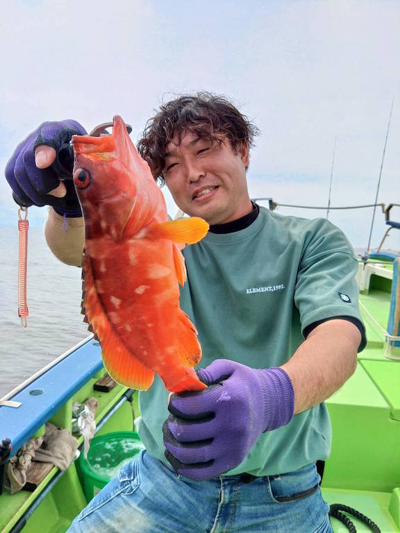 浅八丸（神奈川県）公式釣り船予約「24時間受付・特別割引