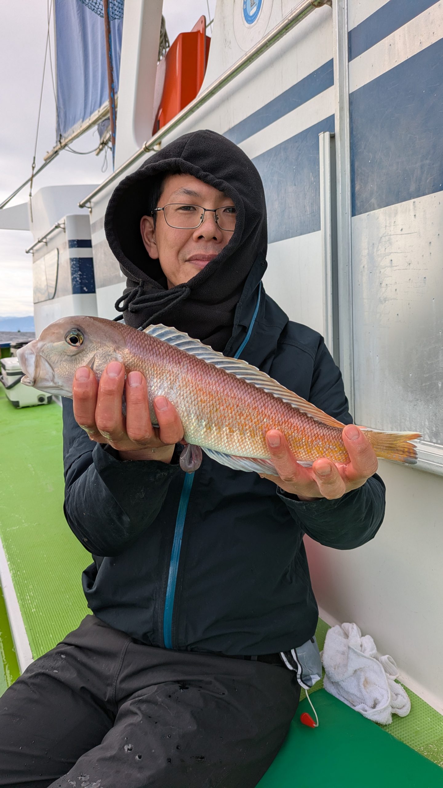 八丸 釣船浅八丸 - 湘南・平塚発 フィッシングエンターテイメント
